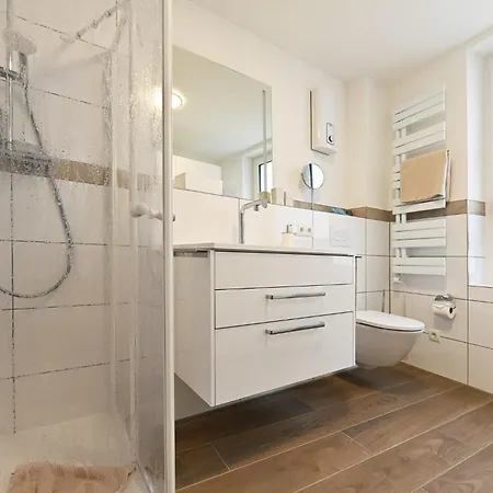 Uhl Kleines & Kleine Oase