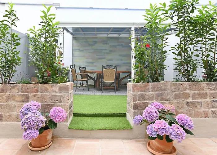 Uhl Kleines & Kleine Oase